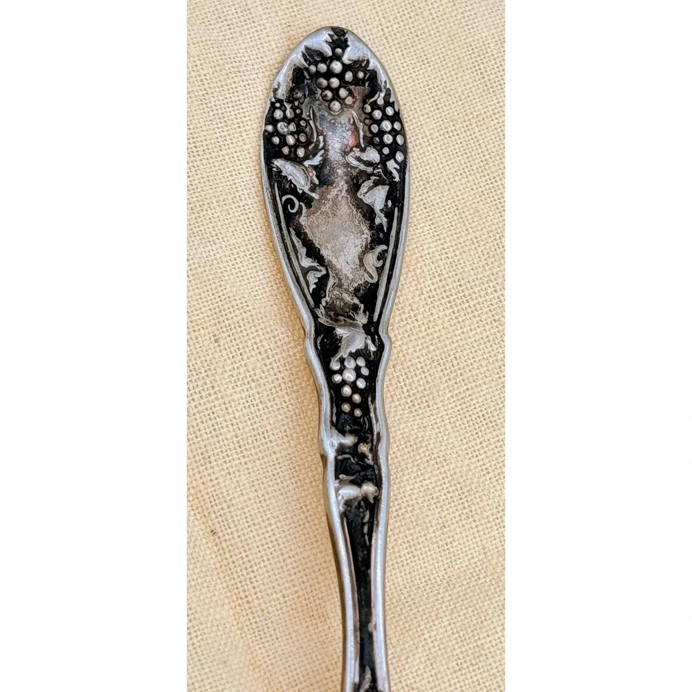 Antique Wm A Rogers A1 Silverplate Serving Spoon Grapevine Pattern Victorian